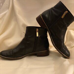 OOH LA LA!!! 8 1/2 Woman's Louise et Cie LEATHER ANKLE BOOTS